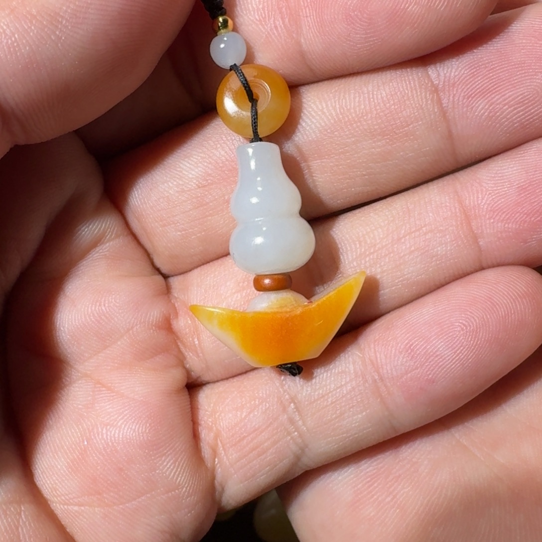 和田玉未镶嵌挂件