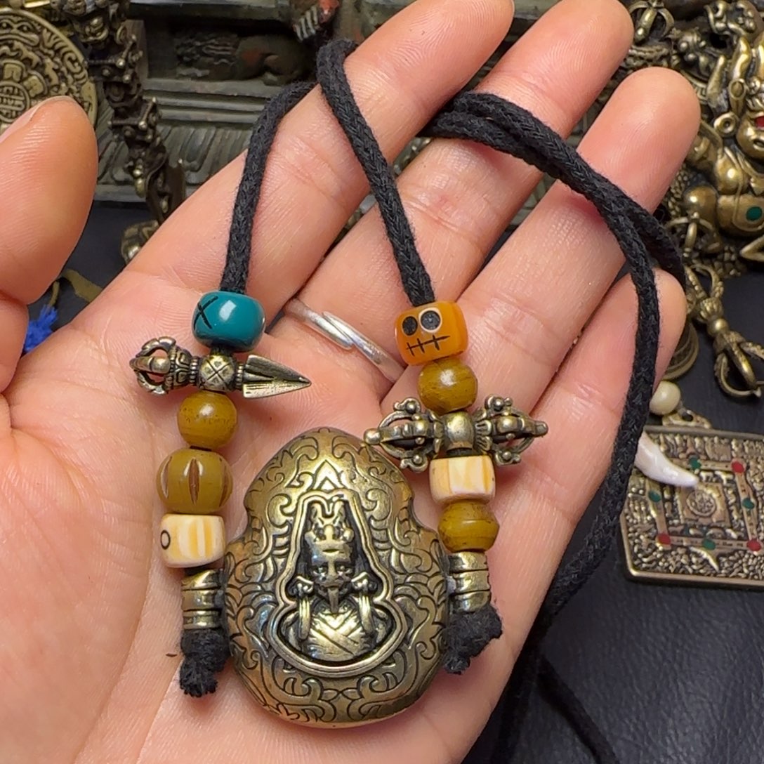 厚***道泥塑藏传牌子……藏传牌子