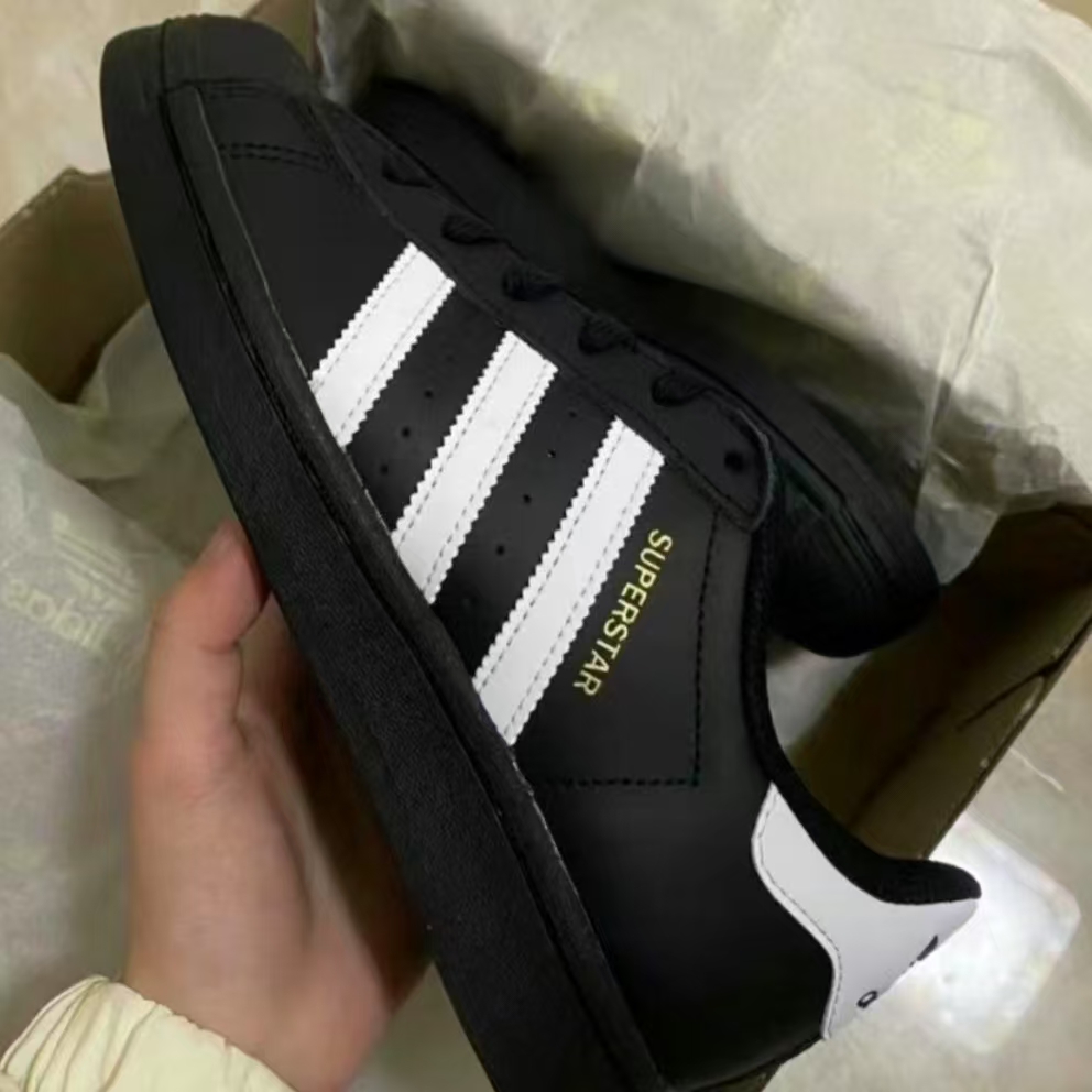 金标贝壳头时尚休闲鞋