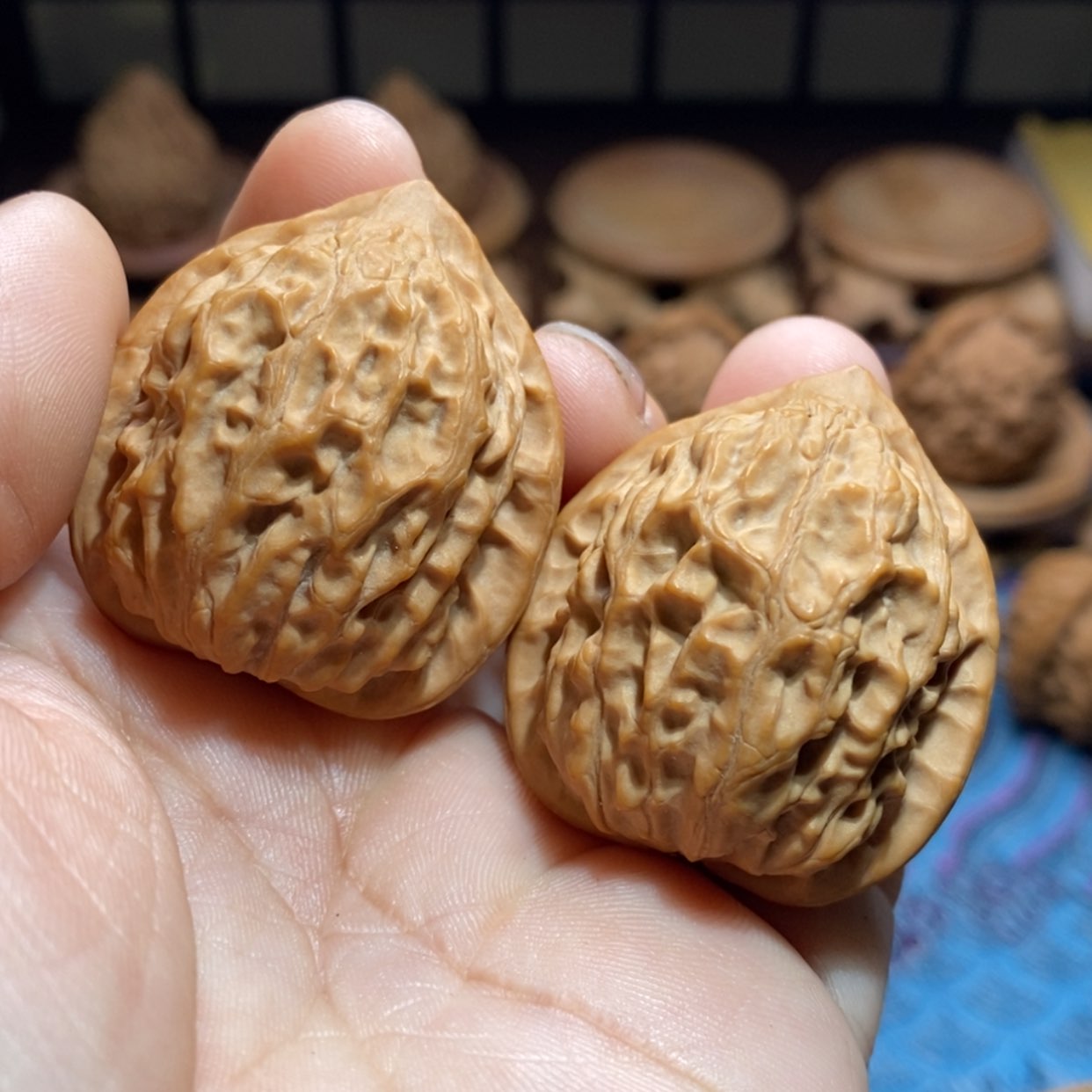 【闪购商品】文玩核桃吊坠金牛