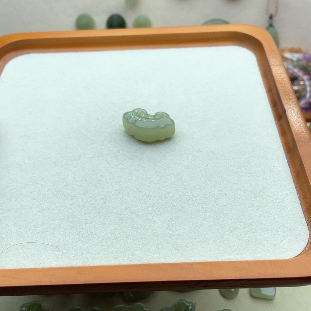 和田玉吊坠(不含链)未镶嵌