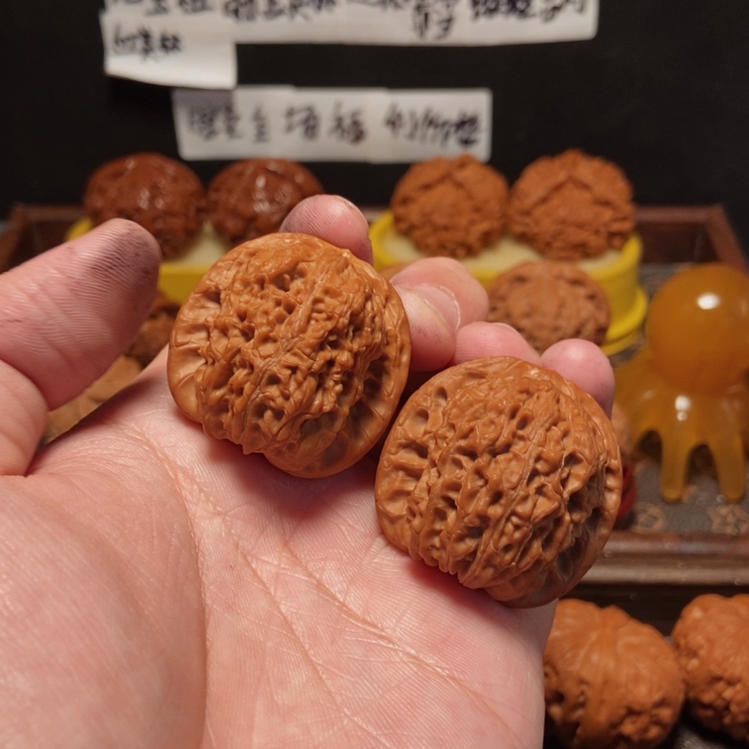 吊坠文玩核桃血麒麟37尺44