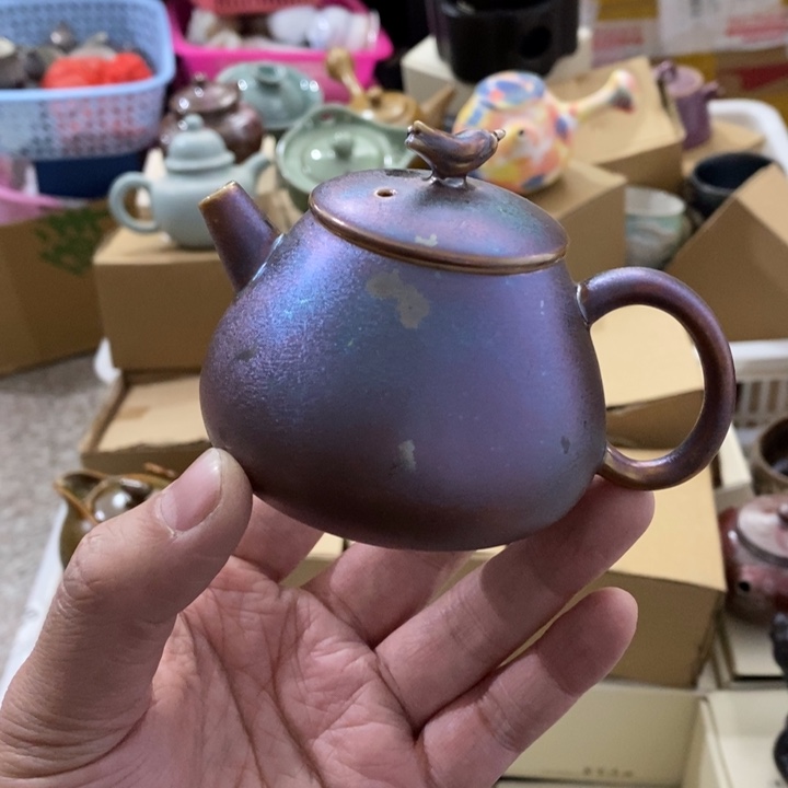 陶瓷艺术品及陶瓷壶