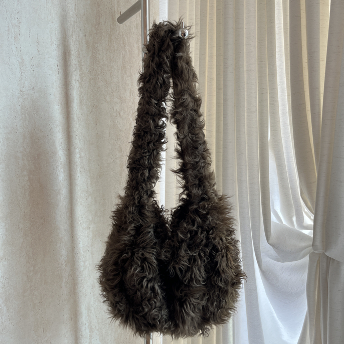 THESE DAY/时尚慵懒风百搭毛毛托特包（NO退NO换）