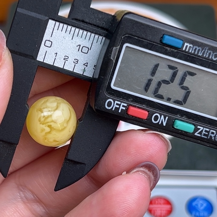 琥珀裸石未镶嵌微瑕67