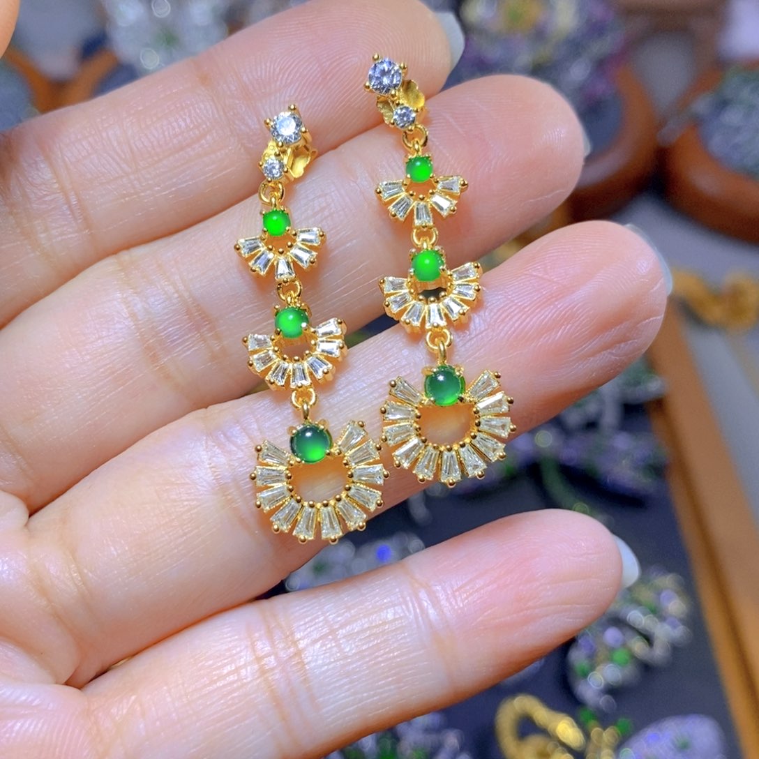 翡翠颈饰银S925镶嵌天然翡翠