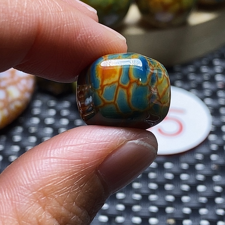 阳***好玛瑙/玉髓未镶嵌颈饰