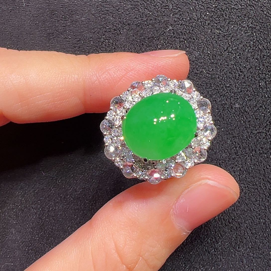 非****翡翠18K金镶嵌戒指