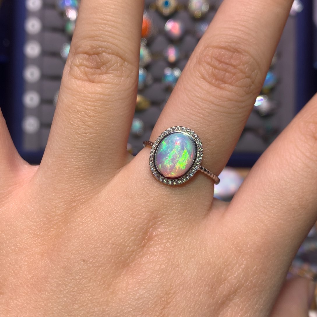 银S925镶嵌欧泊戒指