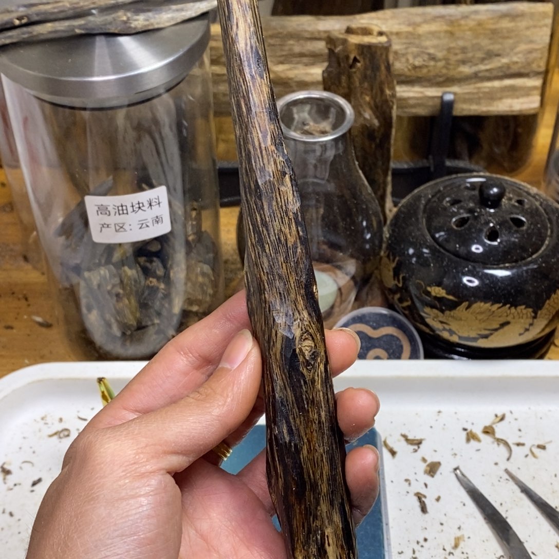 沉香高油香薰白棋35克