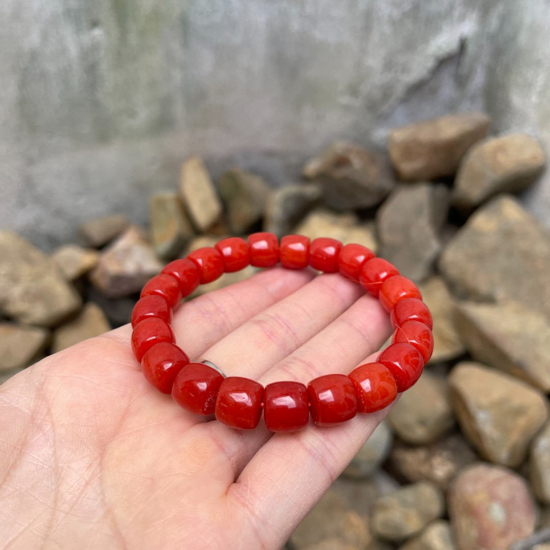 A710精品柿子红单圈老型珠10mm手串