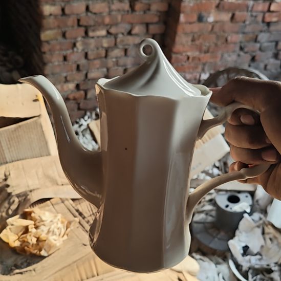 茶盏陶瓷盘子碗啥都有