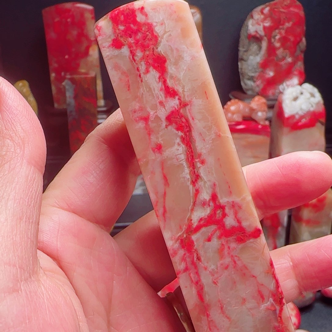 昌化石昌化鸡血石