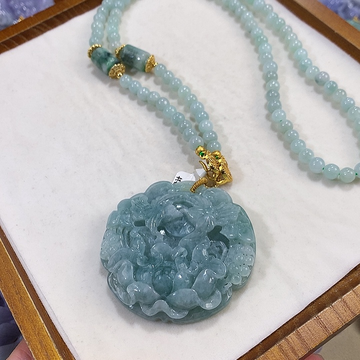 翡翠未镶嵌颈饰翡翠吊坠