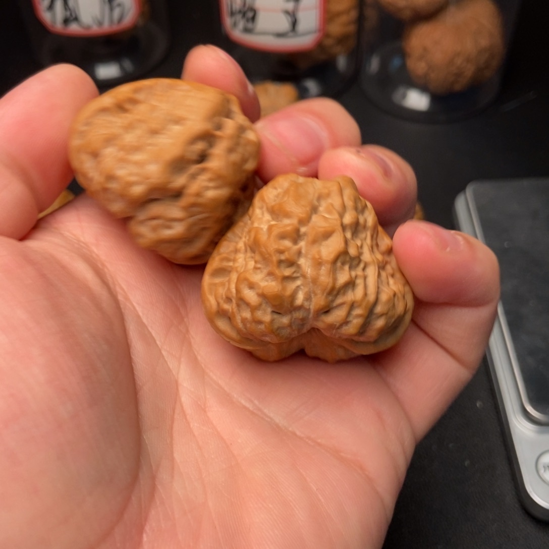 文玩核桃吊坠荧*海40蛤蟆