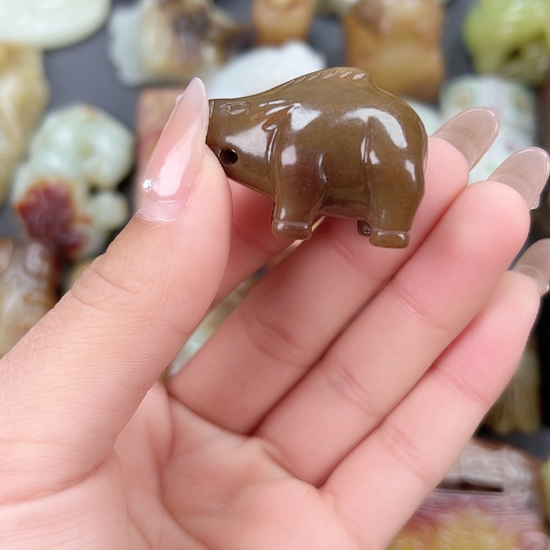 和田玉颈饰未镶嵌