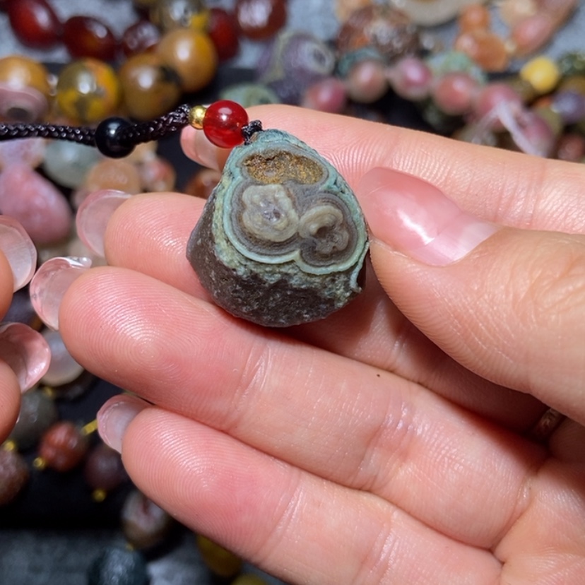 【闪购商品】玛瑙/玉髓项圈合金追***吧