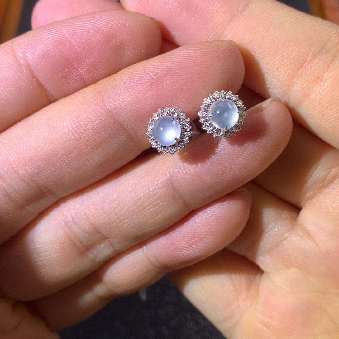 翡翠18K金镶嵌耳饰翡翠