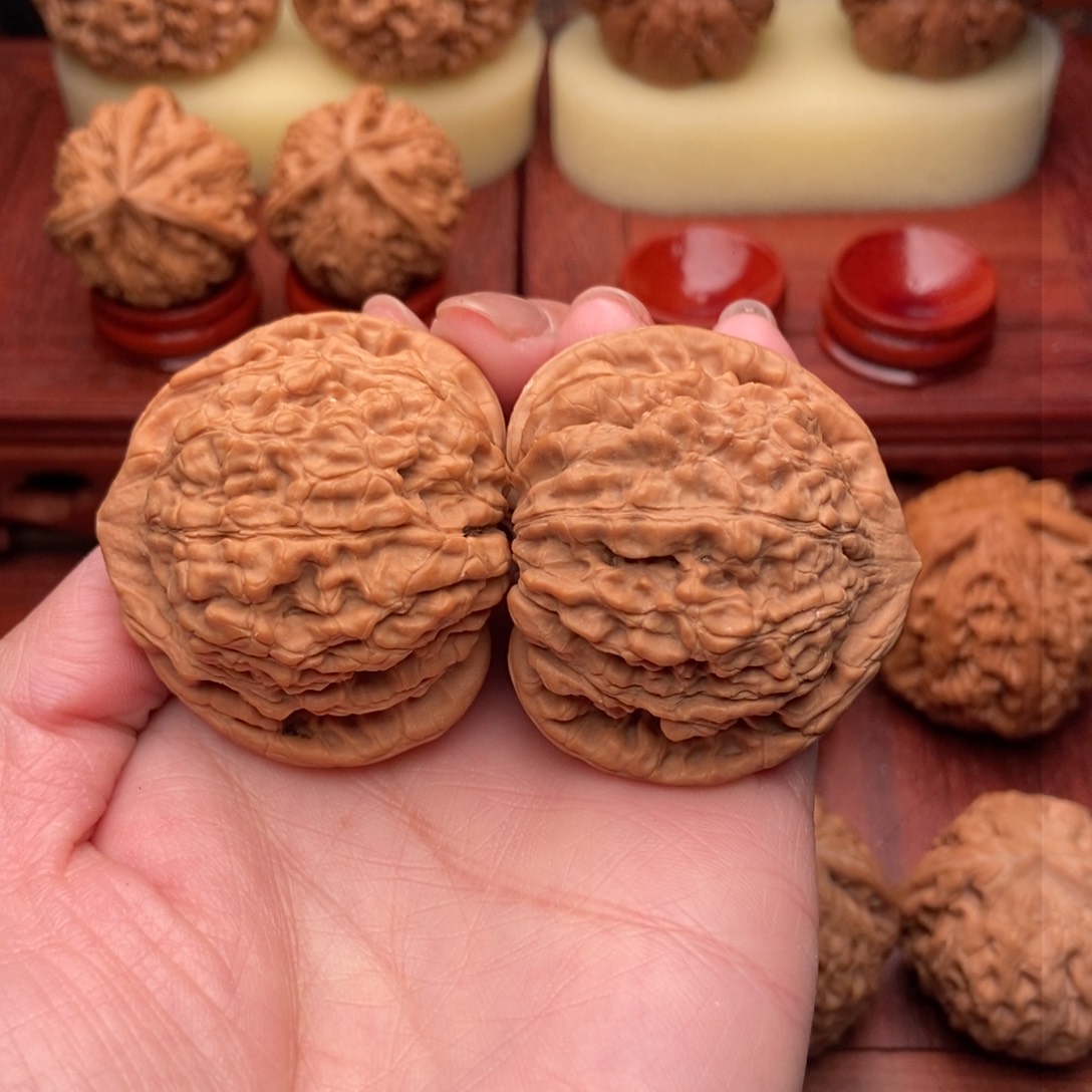 桃核把件麒麟纹大官帽46