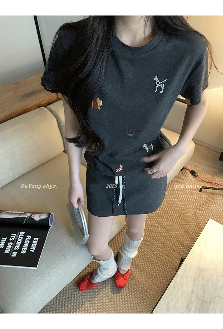欧阳 小狗刺绣短袖T恤女夏季新款宽松显瘦圆领内搭打底衫上衣