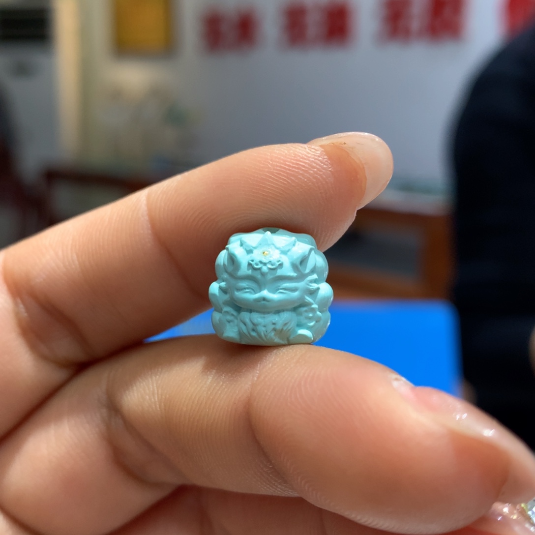 绿松石配饰未镶嵌