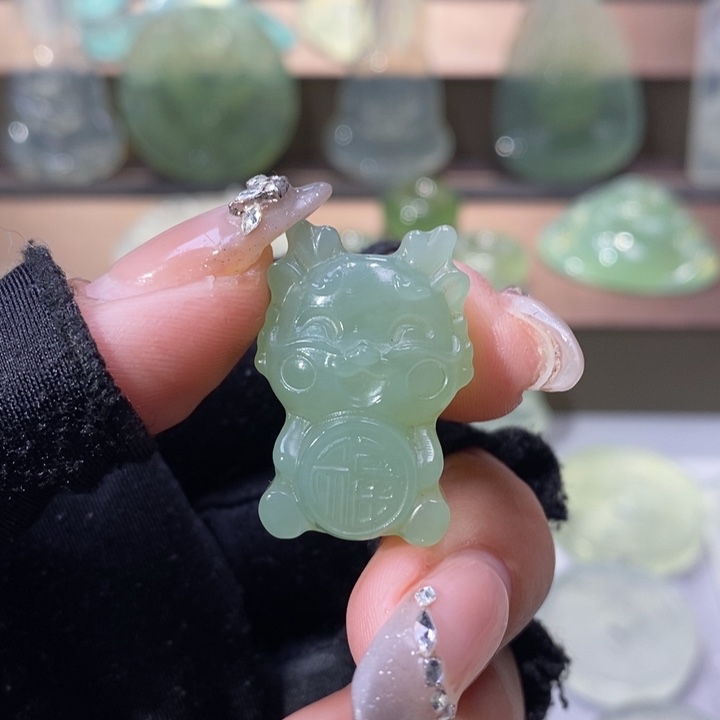 岫玉吊坠未镶嵌吊坠