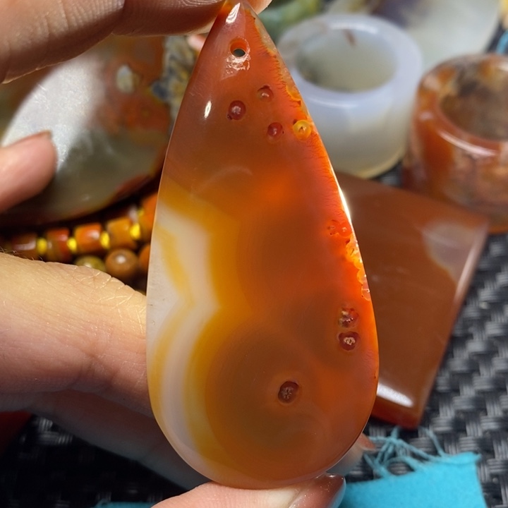 玛瑙/玉髓颈饰未镶嵌