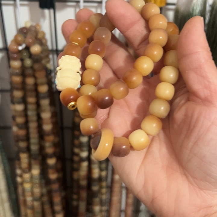 白玉菩提吊坠10×11炭烤双圈