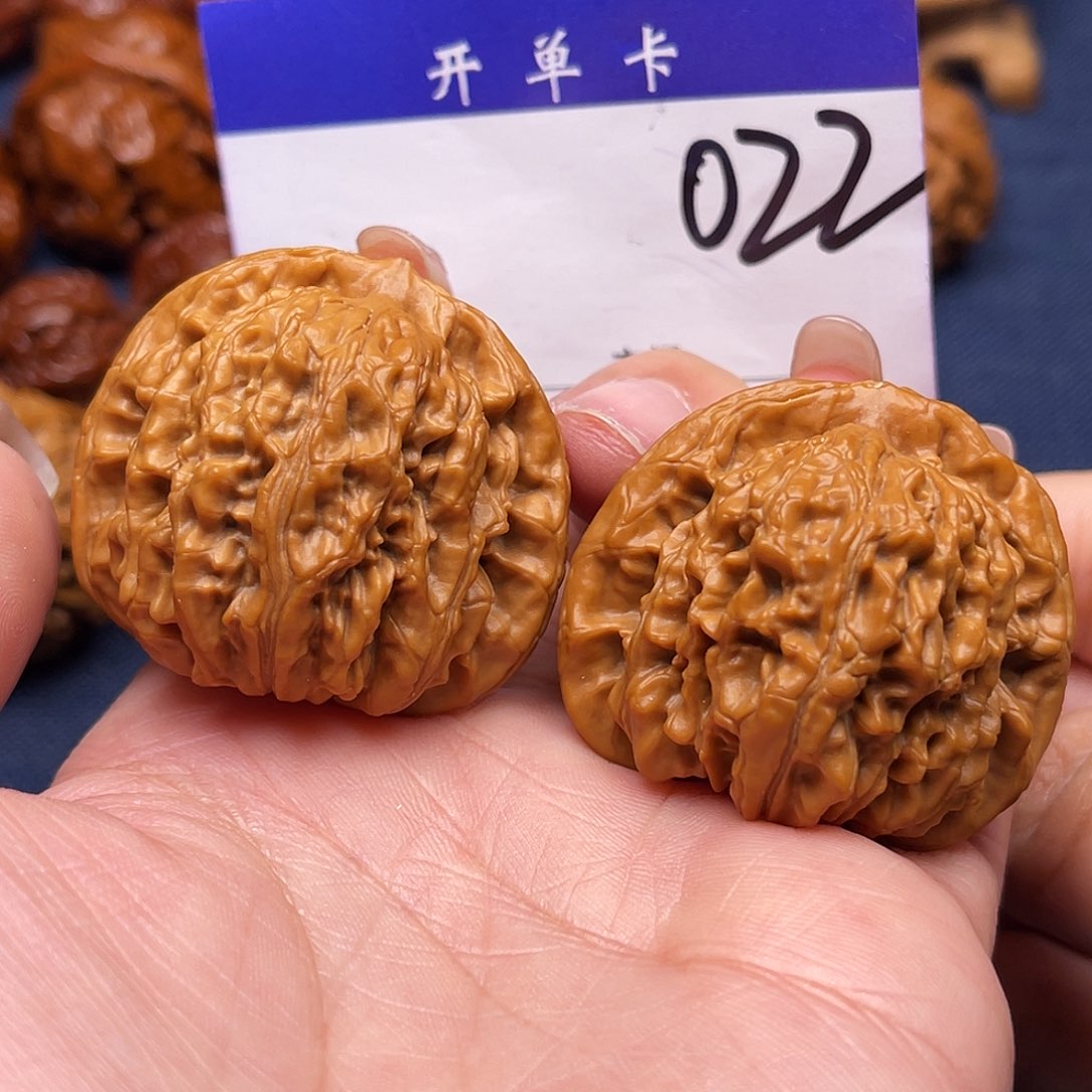 文玩核桃吊坠文玩核桃四座楼全品42n