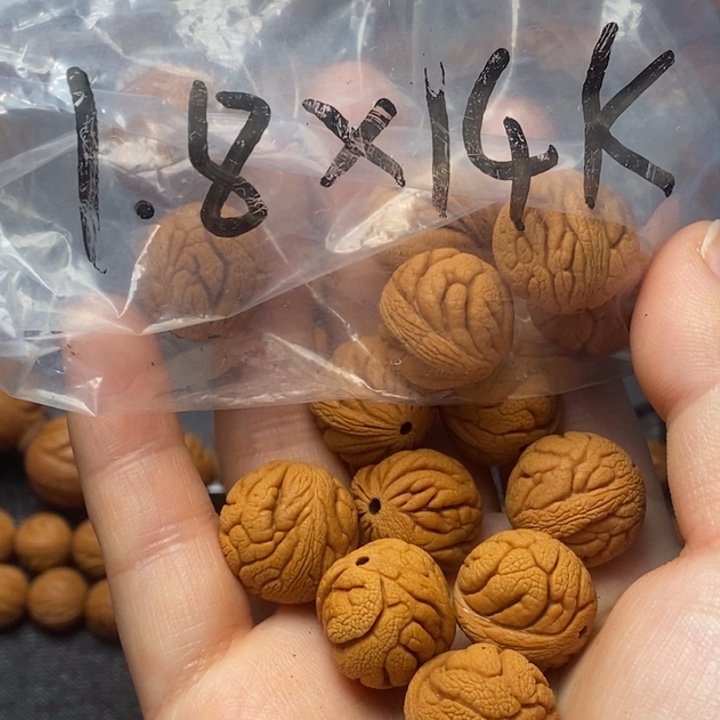 桃核吊坠秦岭山野生桃核