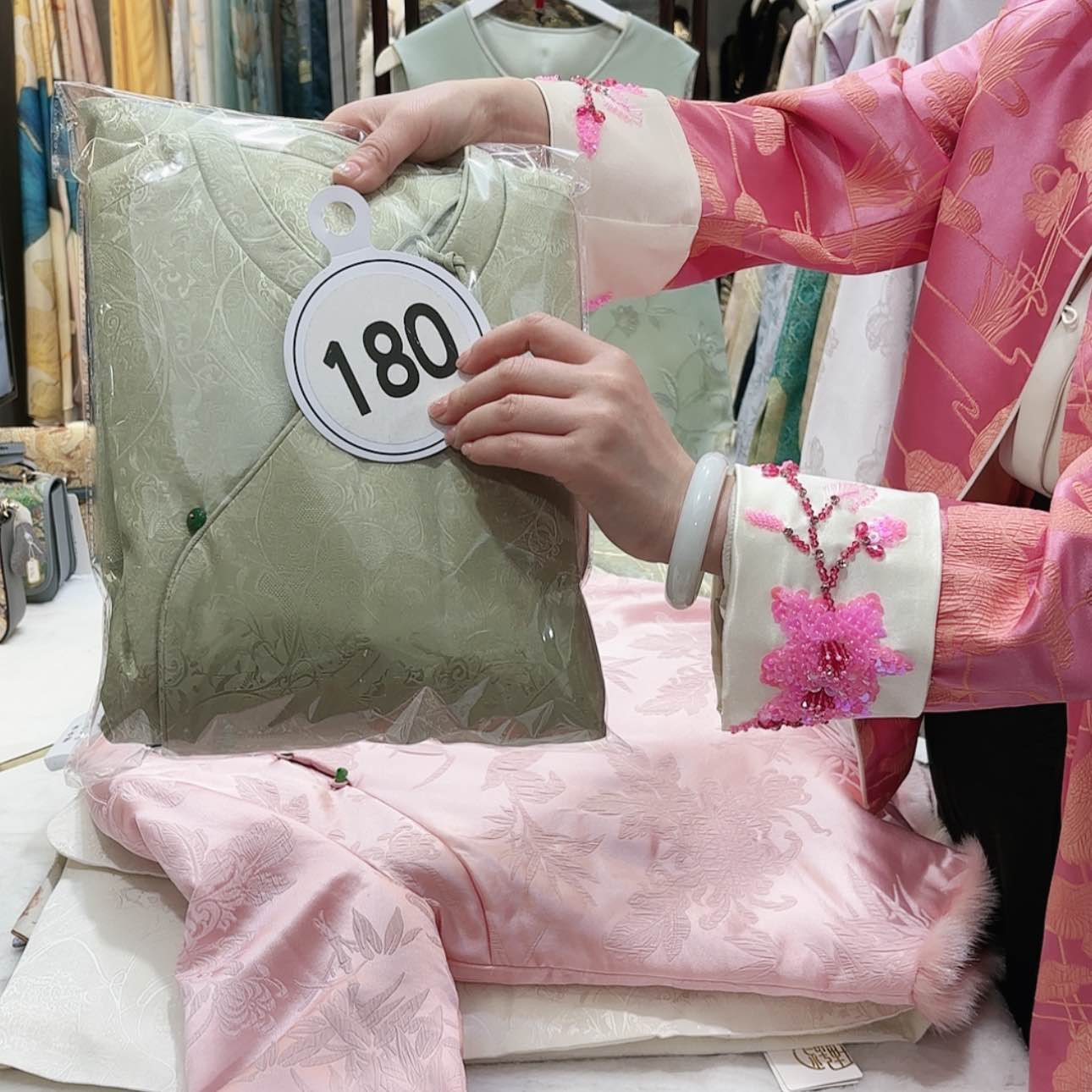 【闪购商品】L**a苏绣非遗文化艺术