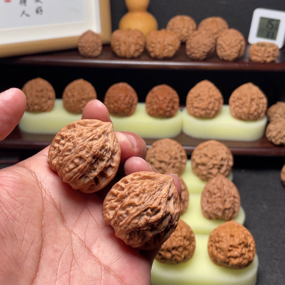 文玩核桃吊坠38御龙粗筋