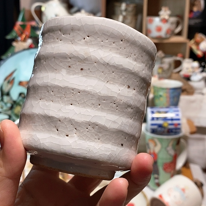 日本作家器粉引手握杯冰裂开片
