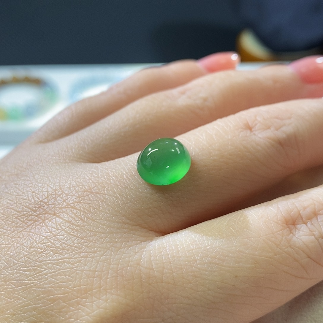 翡翠把件未镶嵌蛋面