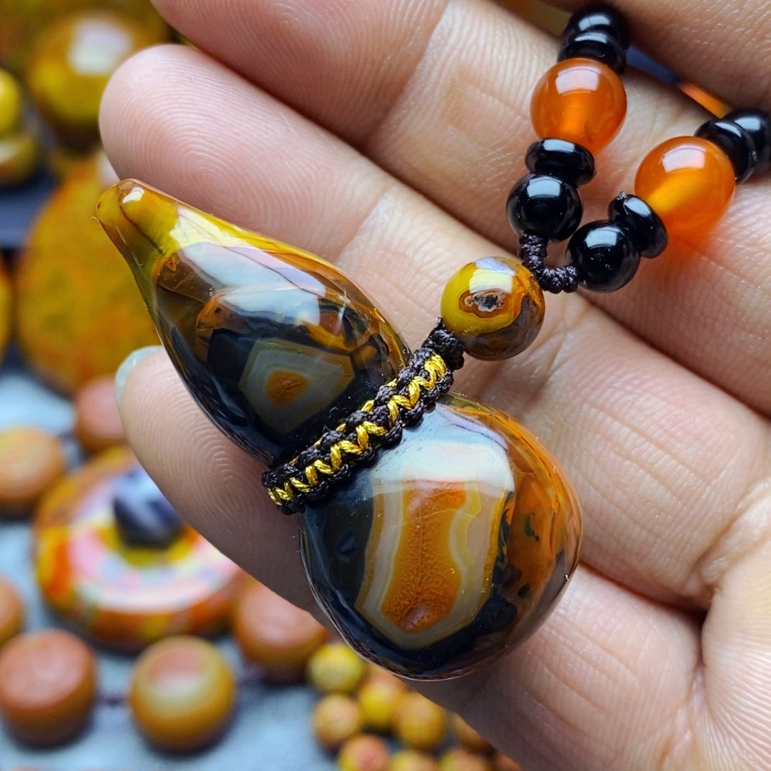 玛瑙/玉髓颈饰未镶嵌