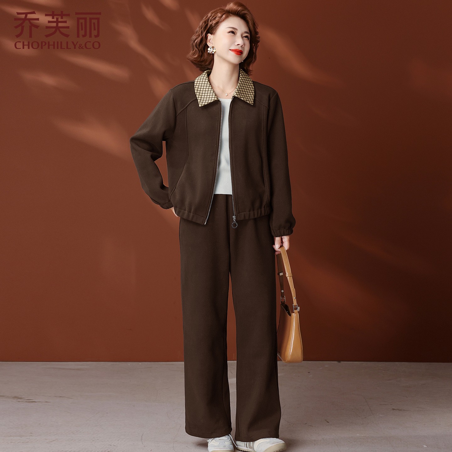 妈妈秋装时尚套装2025新款中老年女士春秋洋气休闲外套大码两件套