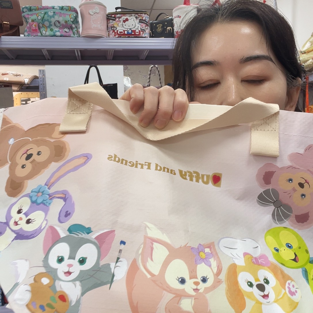 化妆包等各种产品