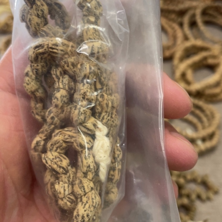 小***貝吊坠柏香籽/百香籽