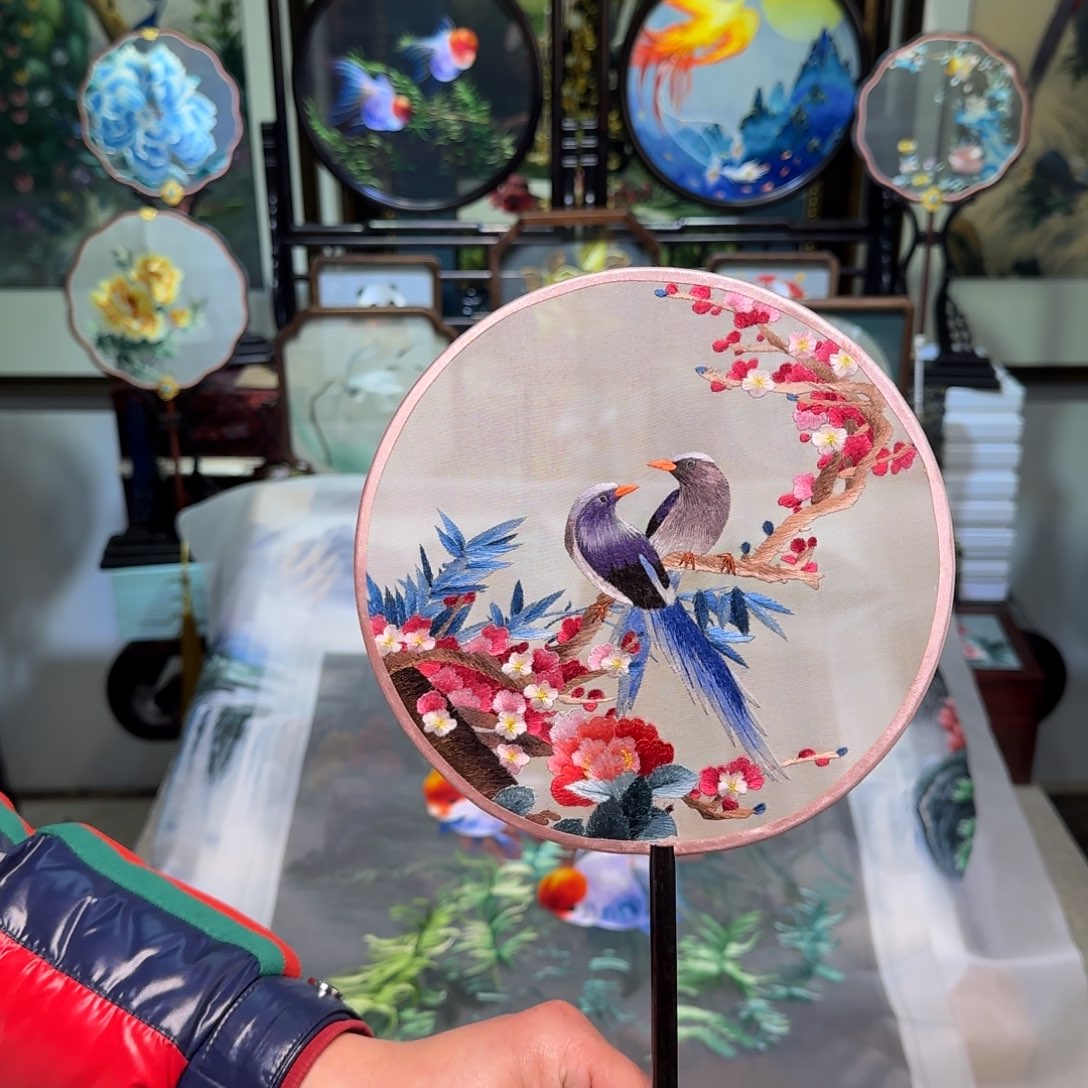 刺绣刺绣工艺精湛