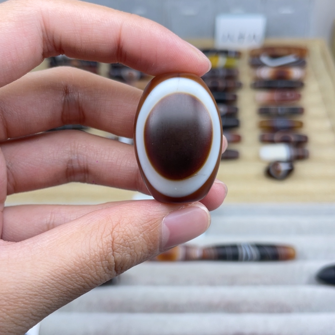飞***湖玛瑙/玉髓合金颈饰