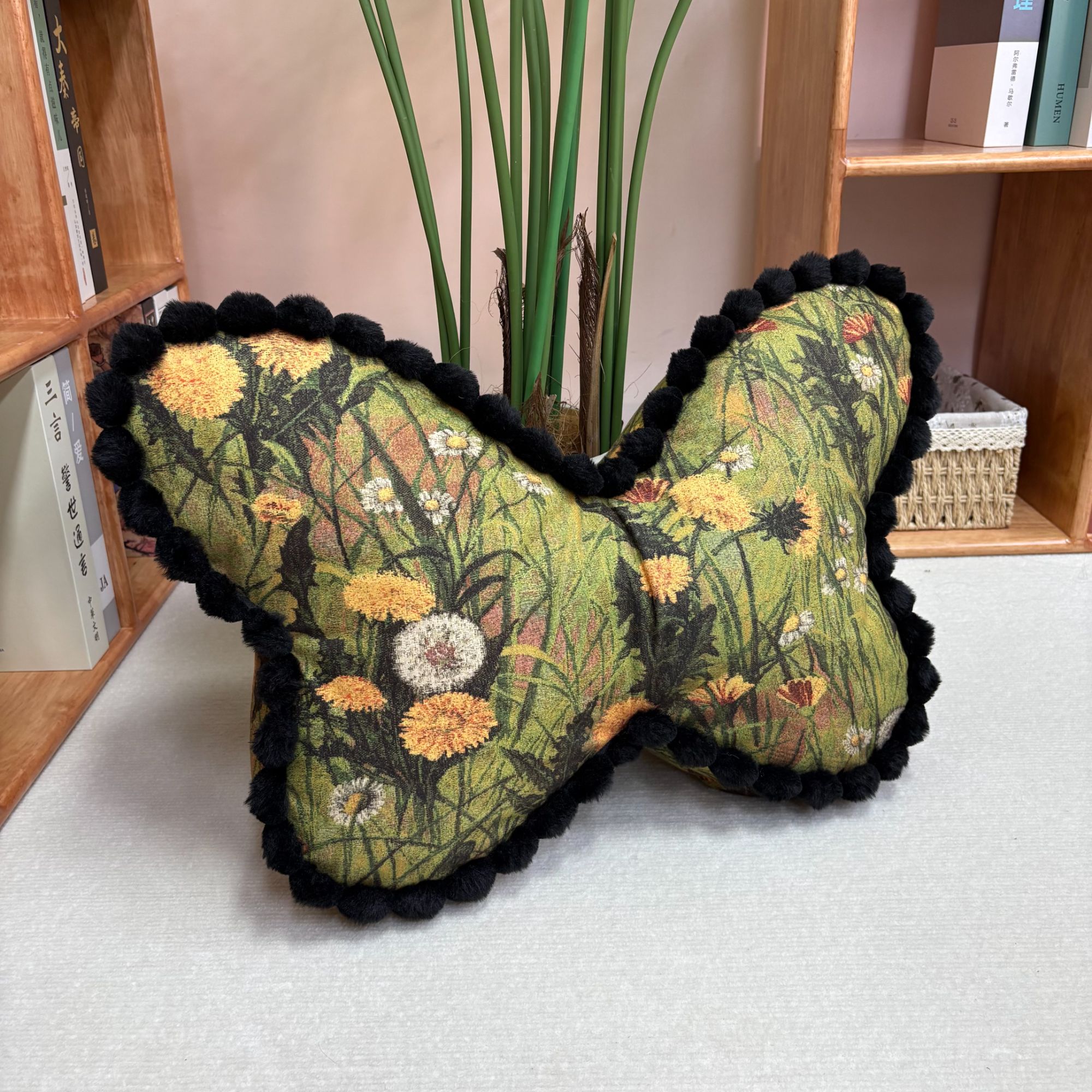 复古轻奢蝴蝶形状抱枕可机洗沙发床头腰靠靠背垫