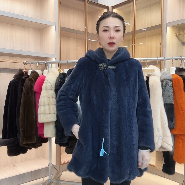 藏蓝色中长连帽0601