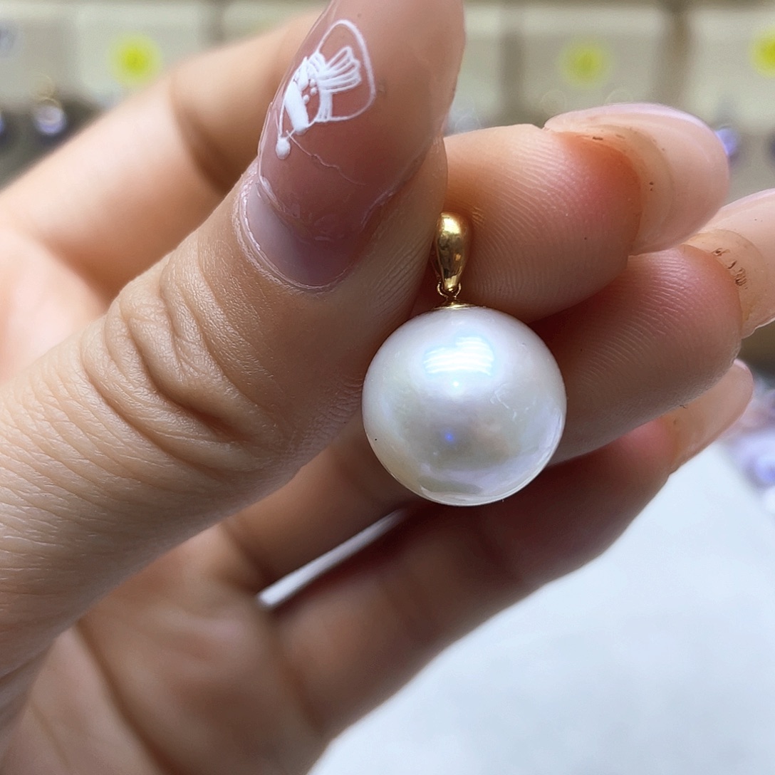 淡水珍珠颈饰18K金镶嵌