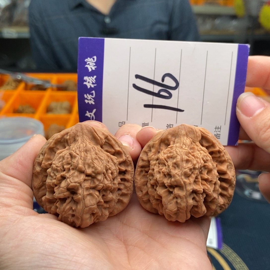 文玩核桃吊坠官帽