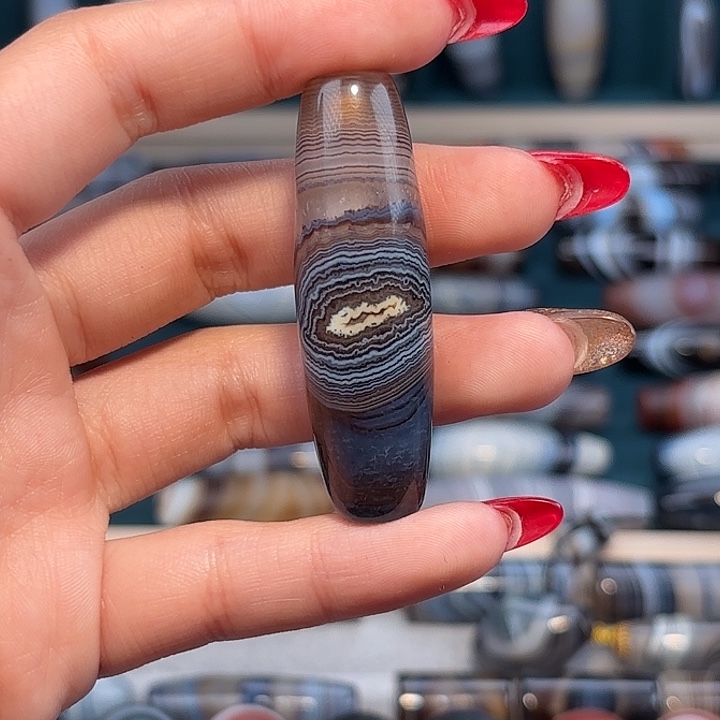 摸***后玛瑙/玉髓合金珠宝奇石