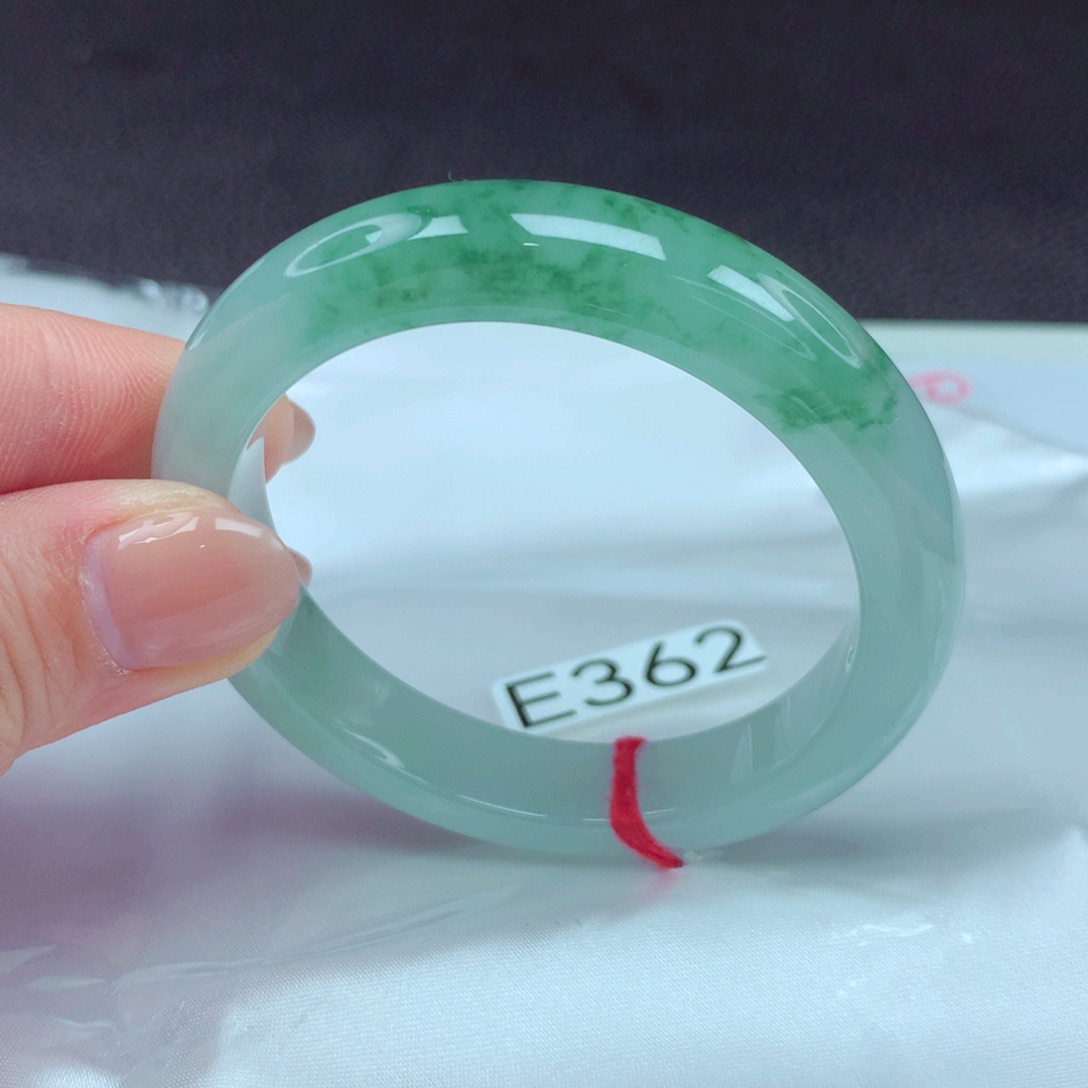 翡翠手镯未镶嵌小****生手镯88