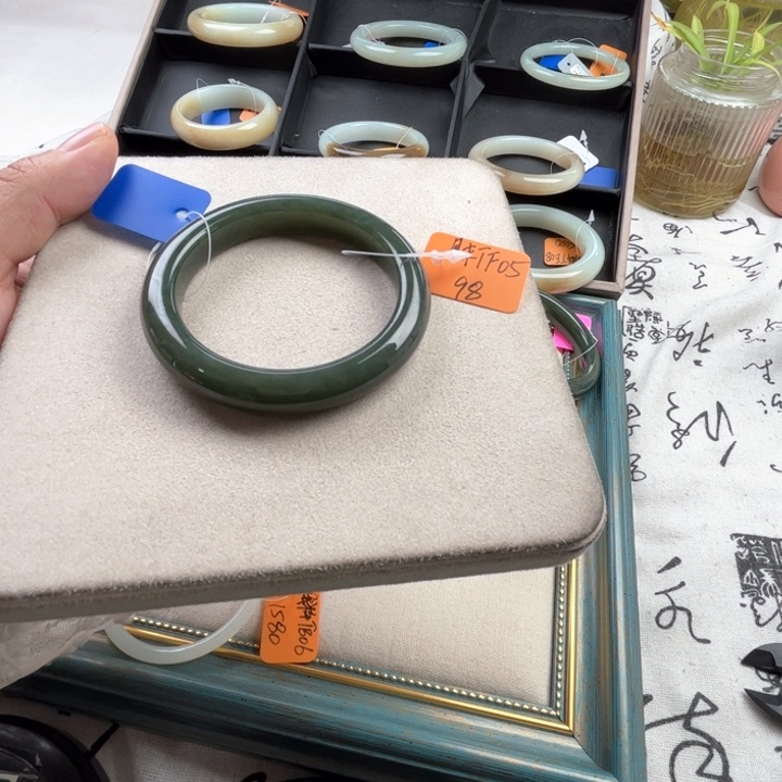 未镶嵌手镯和田玉玲珑美镯54.9