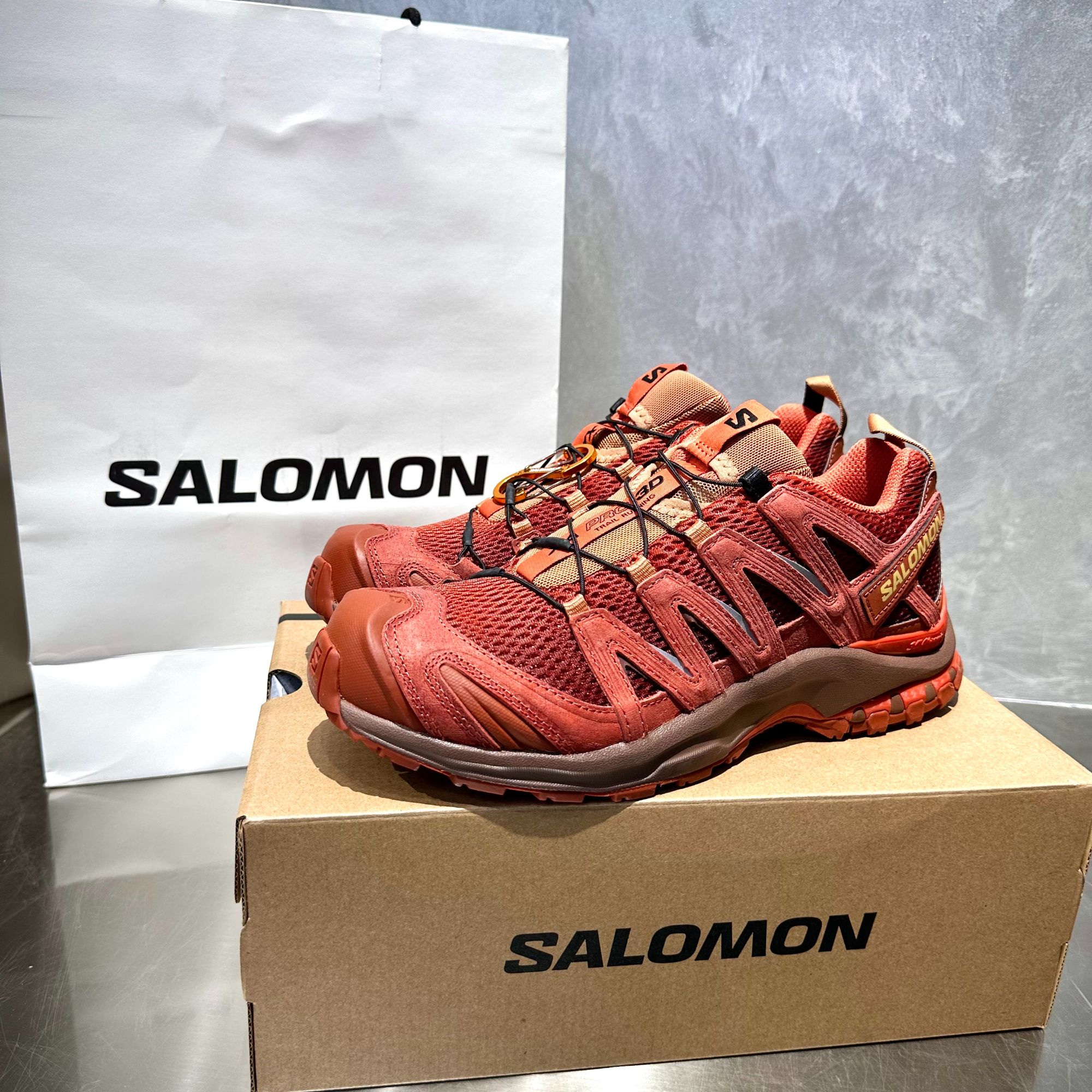 SALOMON萨洛蒙 XA PRO 3D 马年限定烈焰红低帮户外运动鞋 479684
