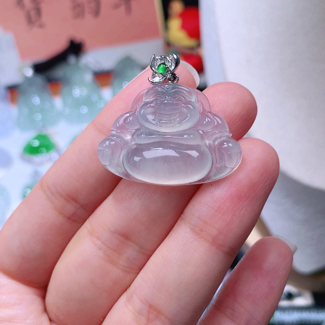 颈饰18K金镶嵌翡翠佛公