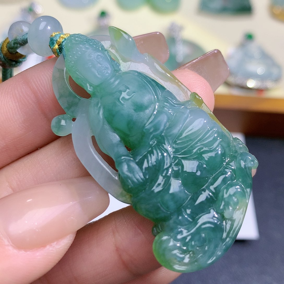 翡翠颈饰未镶嵌阿弥陀佛